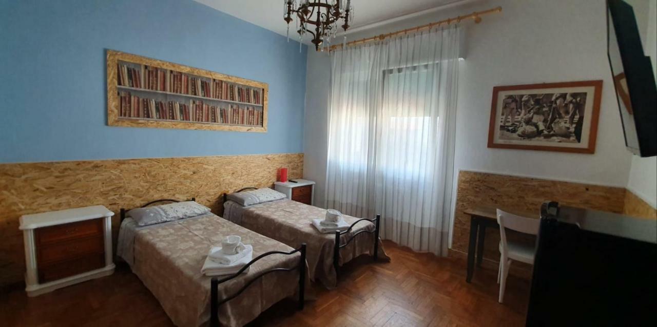 Venice Treviso Airport Bed Екстериор снимка A room at the hostel